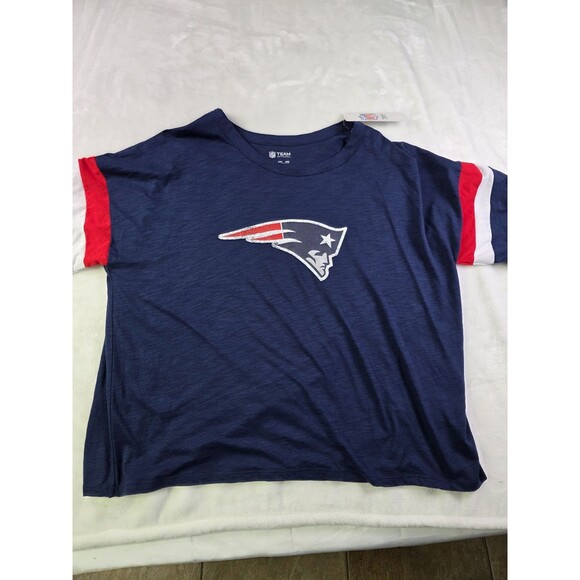 NWT Team Apparel New England Patriots Men's 2XL  Short Sleeve Shirt - Picture 1 of 6